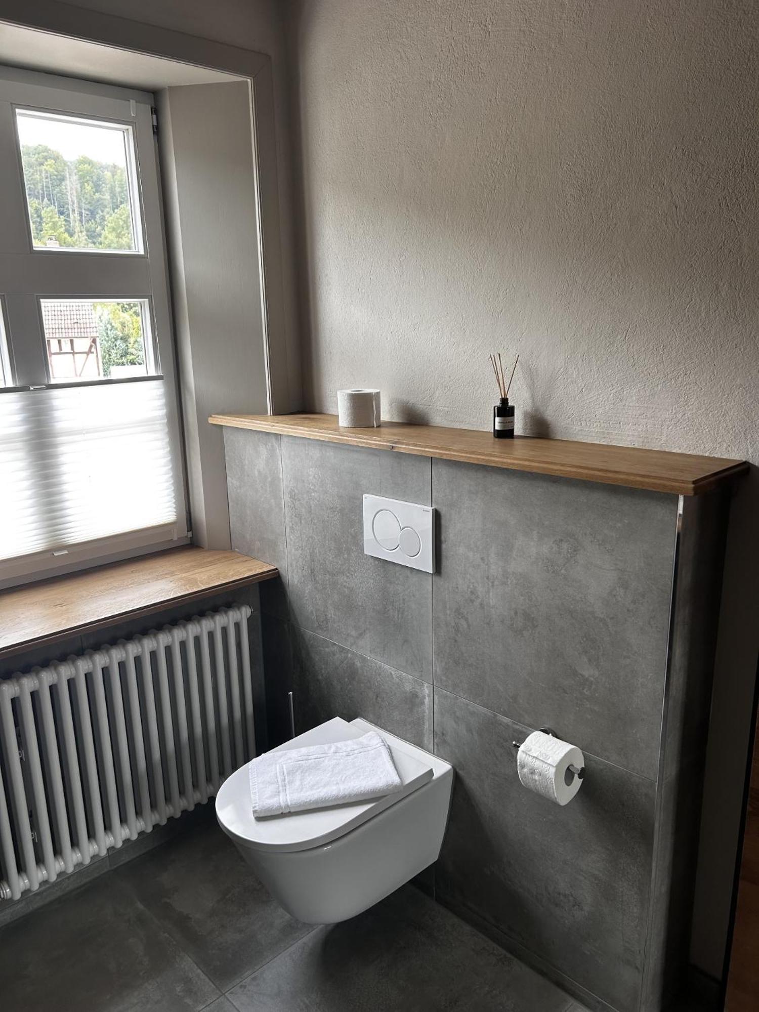 Landgasthof Koenig Von Preussen Helsa Luaran gambar